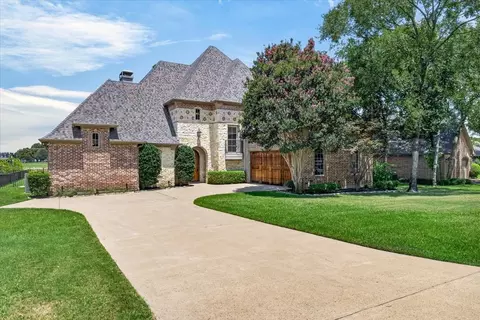 308 Saint Andrews Dr, Mabank, TX 75156