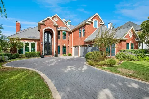 7501 Sweetgum Dr, Irving, TX 75063
