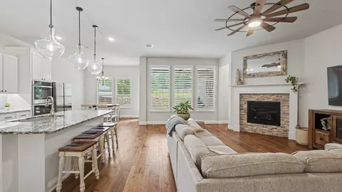 5213 Ravine Ridge Ct, Roanoke, TX 76262