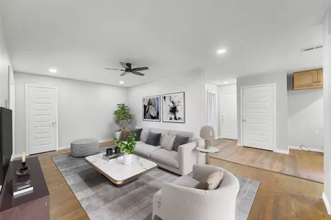 2335 Hartline Dr, Dallas, TX 75228