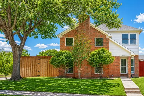 4201 Phoenix, Carrollton, TX 75010