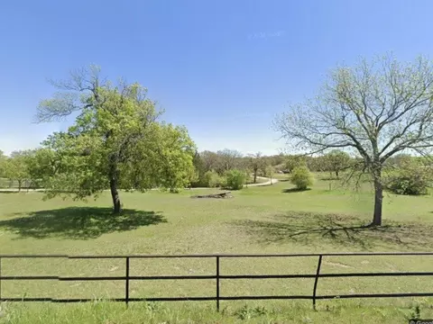 904 W Old Garner Rd, Weatherford, TX 76088