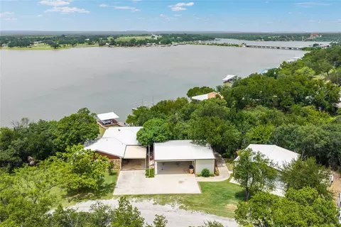 6976 Shamrock Dr, Brownwood, TX 76801