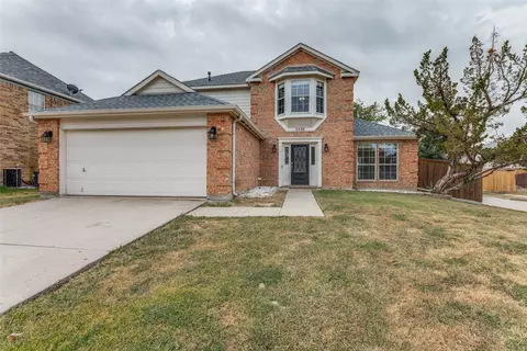 5550 Rocky Mountain Rd, Fort Worth, TX 76137