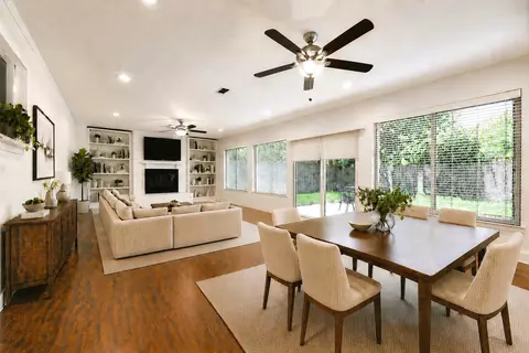 8955 Boundbrook Ave, Dallas, TX 75243