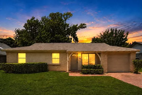 8955 Boundbrook Ave, Dallas, TX 75243