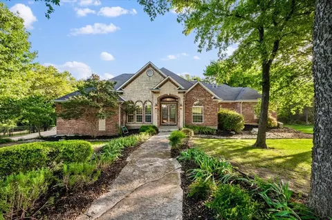 2643 Creekwood Dr, Cedar Hill, TX 75104