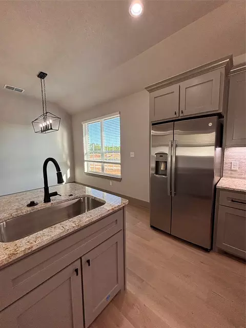 6808 Prickly Pear Way, Abilene, TX 79606 photo 4
