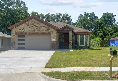 403 S 4th St, Bonham, TX 75418