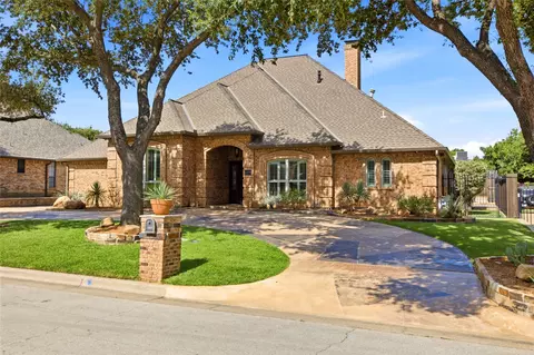 4308 Green Meadow St W, Colleyville, TX 76034