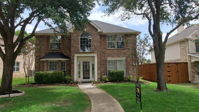 2424 Hunters Run Dr, Plano, TX 75025