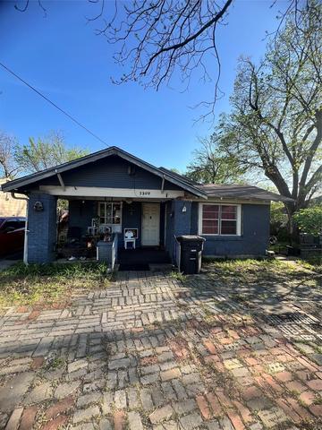 3208 Knox St, Fort Worth, TX 76119