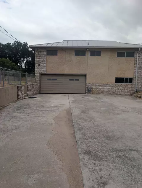 Exterior - 120 Bluebonnet Dr, Junction, TX 76849 photo 5 of 6