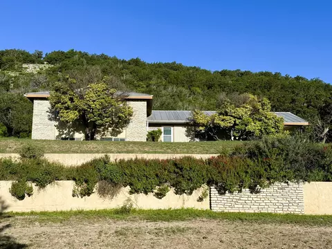 Exterior - 120 Bluebonnet Dr, Junction, TX 76849 photo 4 of 6