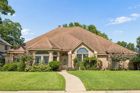 1913 Pecan Ridge Dr, Rowlett, TX 75088