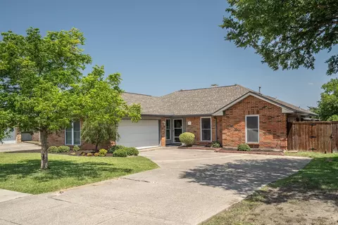 1719 Brighton Dr, Carrollton, TX 75007
