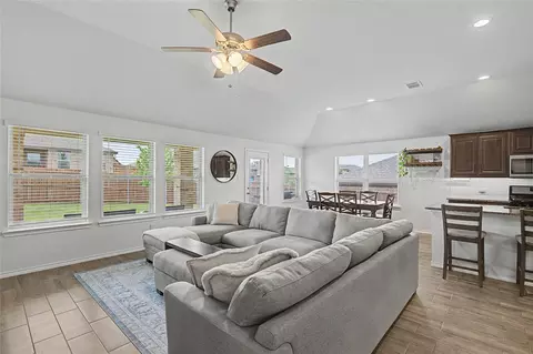1825 Agarito Dr, Weatherford, TX 76086