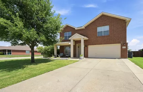212 Cheyenne Dr, Waxahachie, TX 75165