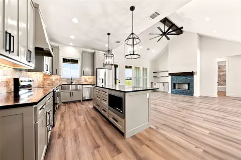 711 Vz County Road 2810, Mabank, TX 75147