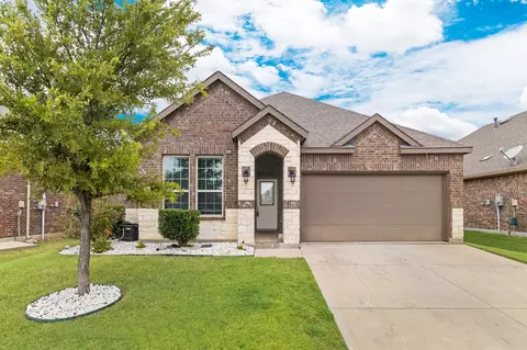 2717 Ainsworth Rd, Aubrey, TX 76227