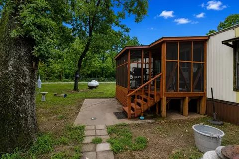 921 Crown Dr, Tool, TX 75143 photo 6