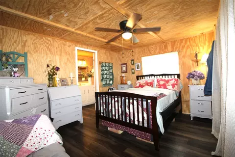 921 Crown Dr, Tool, TX 75143 photo 19