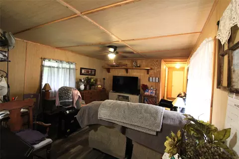 921 Crown Dr, Tool, TX 75143 photo 13