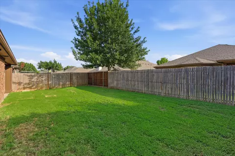 Exterior - 9516 Athens Dr, Argyle, TX 76226 photo 4 of 7