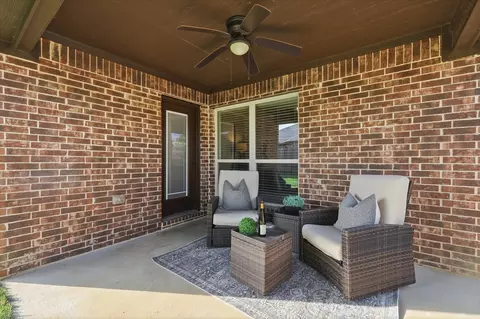 Exterior - 9516 Athens Dr, Argyle, TX 76226 photo 3 of 7