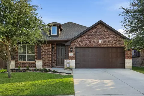 Exterior - 9516 Athens Dr, Argyle, TX 76226 photo 2 of 7