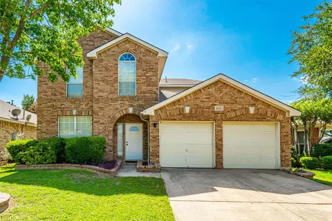 6112 Bowin Dr, Fort Worth, TX 76132