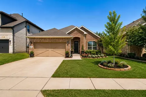 709 Bent Brook Rd, Oak Point, TX 75068