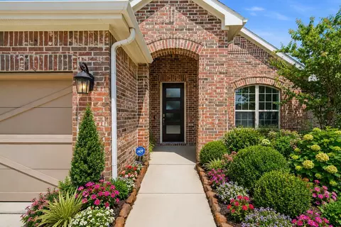 709 Bent Brook Rd, Oak Point, TX 75068