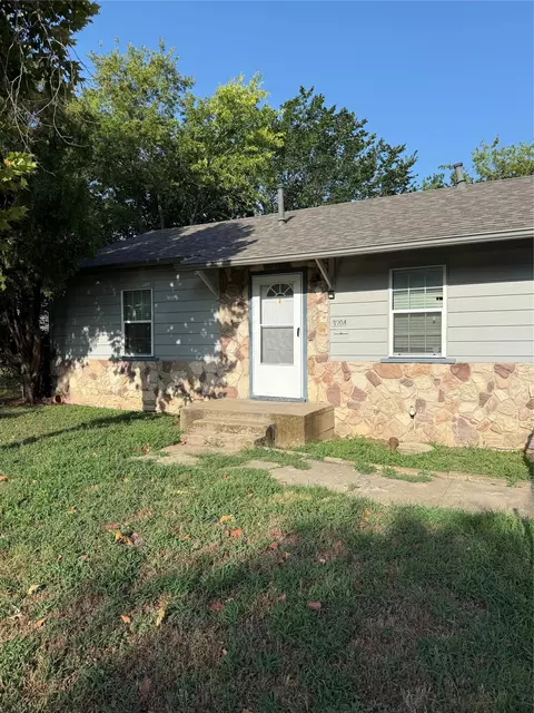 3204 Canberra Ct, Fort Worth, TX 76105