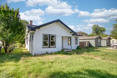 Exterior - 2210 Mckenzie Ave, Waco, TX 76708 photo 2 of 2