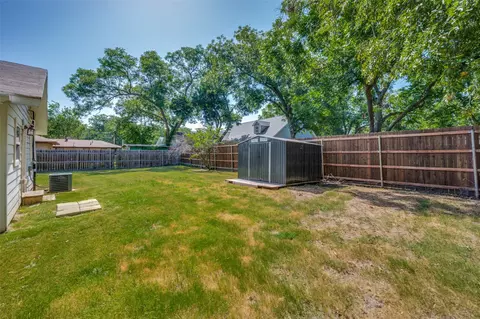 Exterior - 117 E Division St, Pilot Point, TX 76258 photo 3 of 3