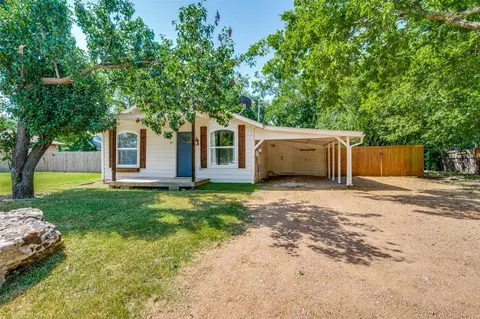 Other - 117 E Division St, Pilot Point, TX 76258 photo 4 of 4