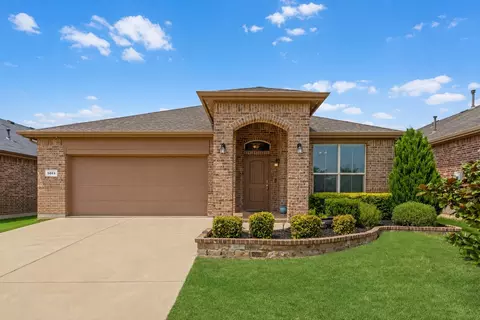 5044 Sugarcane Ln, Fort Worth, TX 76179