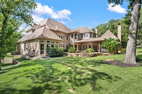 3056 Loch Meadow Ct, Southlake, TX 76092