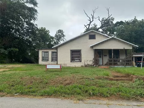 1523 Neathery St, Paris, TX 75460