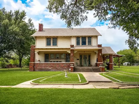 400 S Mckinney St, Mexia, TX 76667