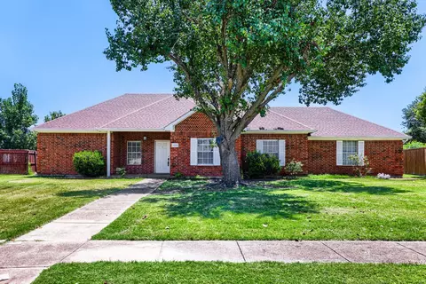4422 Briarcrest Ln, Sachse, TX 75048