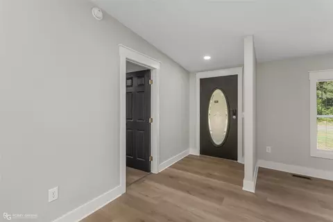 Entry Way - 109 Amy Ln, Minden, LA 71055 photo 1 of 2