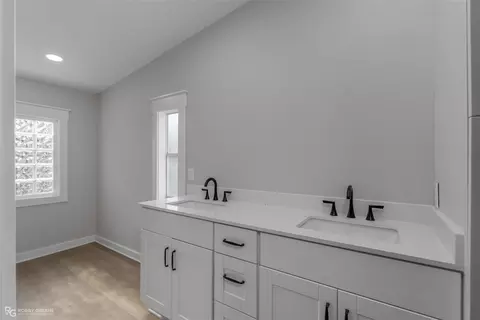 Bath - 109 Amy Ln, Minden, LA 71055 photo 3 of 3
