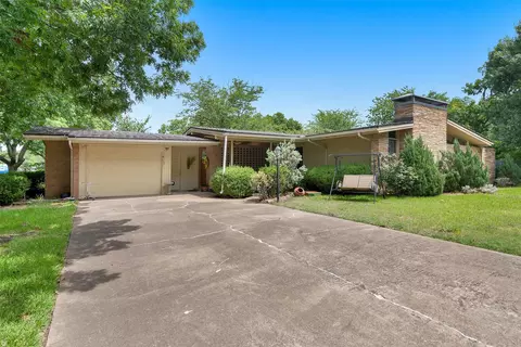 703 N Holly Ave, Sherman, TX 75092