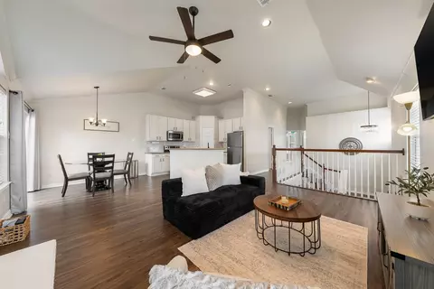 18240 Midway Rd #1301, Dallas, TX 75287