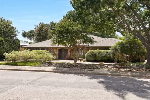 7009 Spanky Branch Dr, Dallas, TX 75248