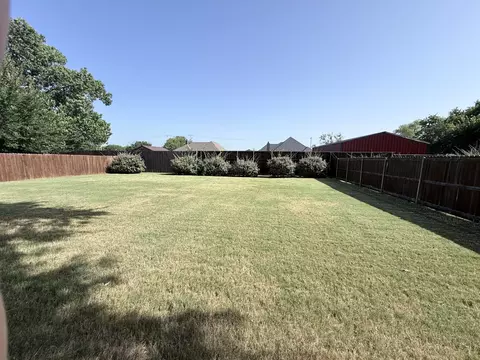 Exterior - 618 E Walcott St, Pilot Point, TX 76258 photo 4 of 4