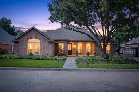 2832 Manorwood, Fort Worth, TX 76109