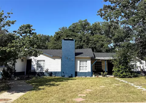 1809 12th St, Brownwood, TX 76801